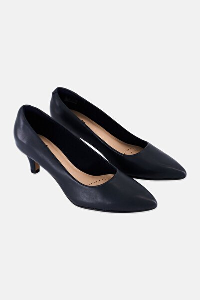 CLARKS حذاء نسائي ستاندرد لينفال جيريكا سهل الارتداء، كحلي