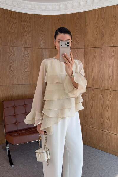 HAZELANNA Μπλούζα εκρού με βολάν