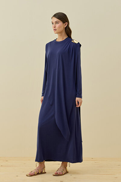 Merwishop Removable Brooch Detail Belted Doha Dress 1654 Navy Blue