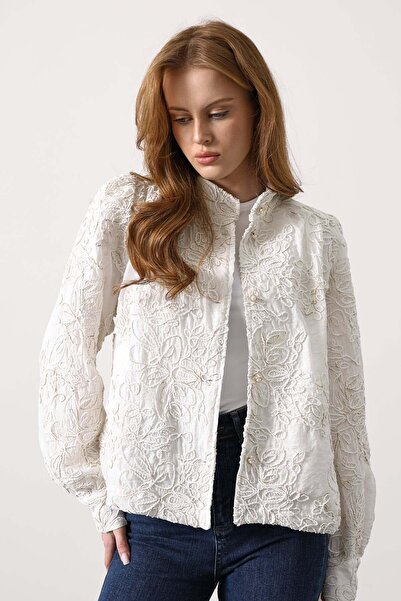 SHILSEE BEUTİQUE Women's Flower Embroidered Pearl Button Jacket White