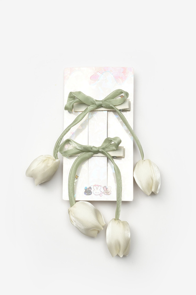 Le Mabelle Set of 2 Girls' Clip Buckles with White Tulip Figures