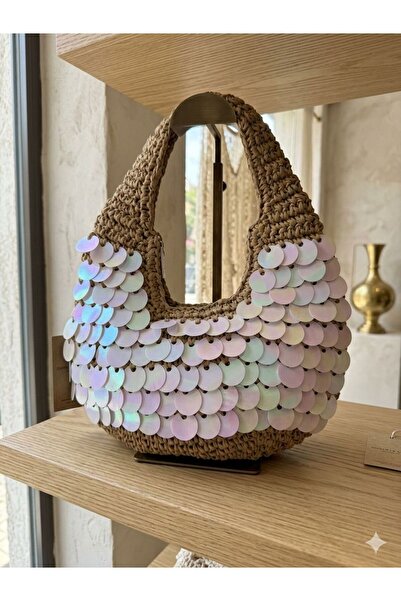 Axesoire NWC-1056 Ψάθινη τσάντα χειρός με παγιέτες σε χρώμα καμηλό 43x30 εκ.