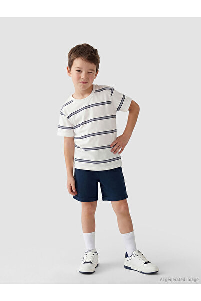 LC Waikiki Lcw Kidsecru Striped Boys' T-Shirt and Shorts