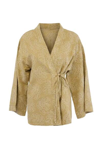 Trendyol Collection كيمونو وقفطان صغير للشاطئ منسوج باللون الكاكي الفاتح TBES...