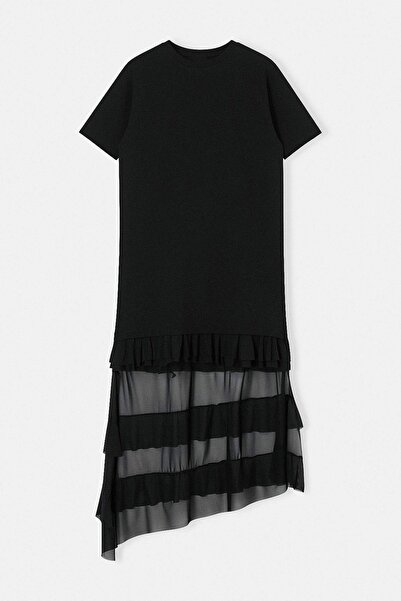 Συλλογή Trendyol Περιορισμένης έκδοσης Μαύρο κοντομάνικο μπλουζάκι με κούμπωμ...