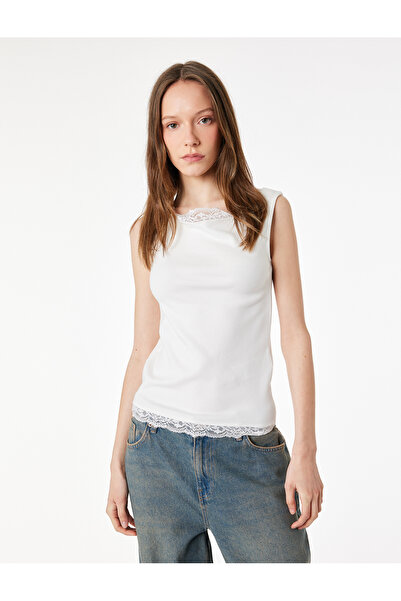 Koton Slim Fit Lace Detailed Sleeveless Boat Neck Blouse