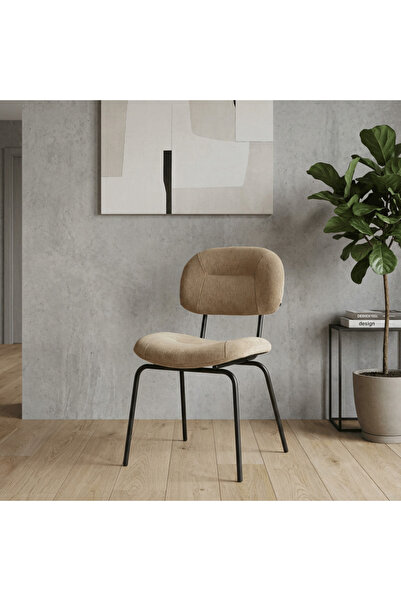 DEC13 A luxurious Single chair in distinctive colors