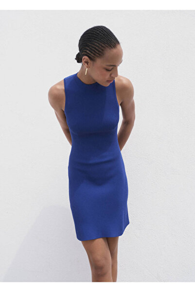 MANGO Woman Kurzes Strickkleid