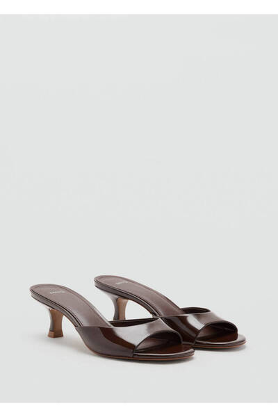 MANGO Woman Sivri burunlu topuklu sandalet