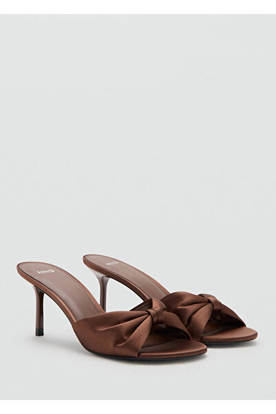 MANGO Woman Bağ detaylı saten sandalet