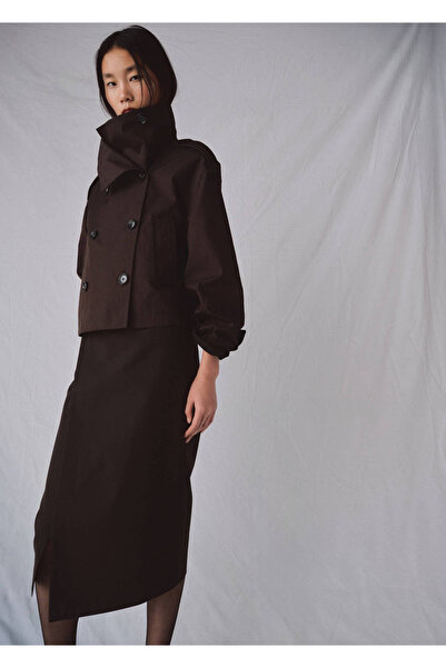 MANGO Woman Çift düğmeli kısa trençkot