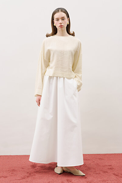 Manuka Μπλούζα crop με στρογγυλή λαιμόκοψη, απαλό κίτρινο