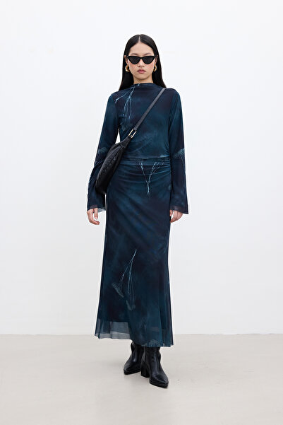 Manuka Tmavě zelené tylové šaty s širokým rukávem