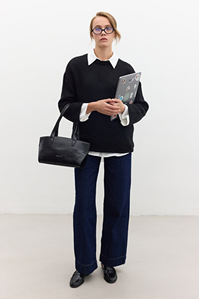 Manuka Μαύρο πουλόβερ Oversize