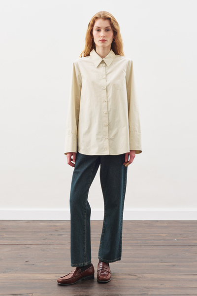 Manuka ΚΛΑΣΙΚΟ ΠΟΥΚΑΜΙΣΟ ΜΕ ΦΟΡΤΗΓΕΣ ΜΑΝΙΚΕΣ ΜΠΕΖ