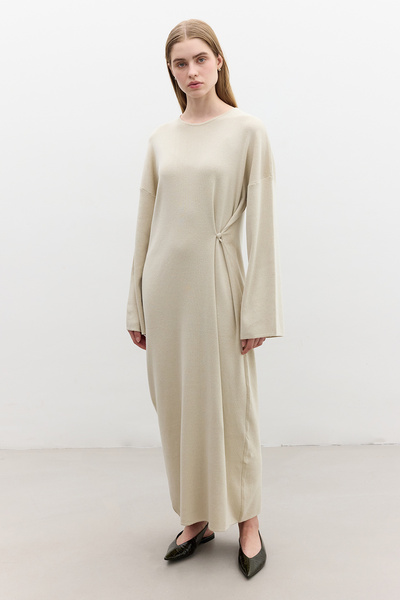 Manuka Φόρεμα δεμένο σε μπεζ πλεκτό