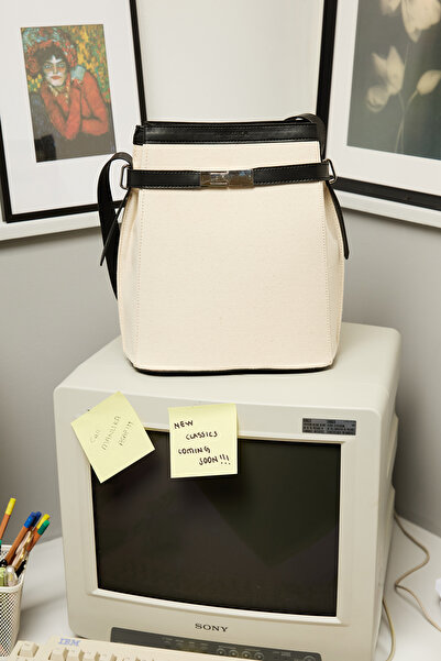 Manuka Μπεζ πάνινη τσάντα μπαγκέτας Milo