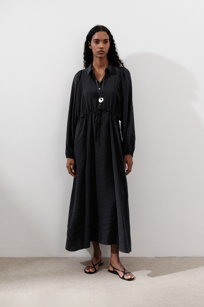 Manuka ŠATY Z TENCEL LÁTKY ČERNÉ