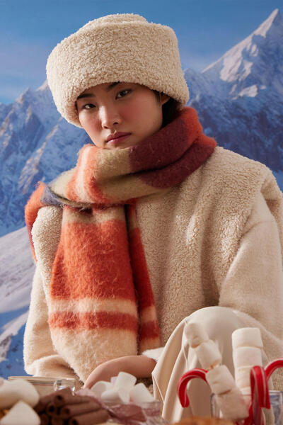 Manuka LOLA PLUSH VEST ECRU