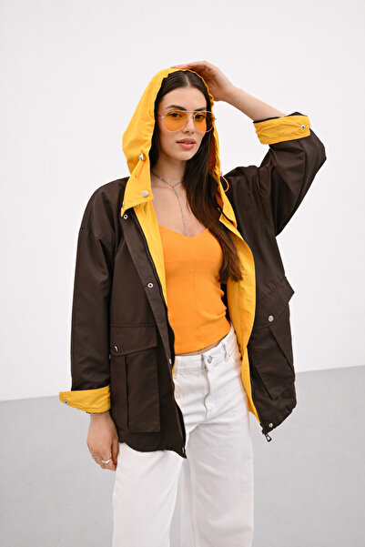 İLKCET MODA Γυναικείο αδιάβροχο με κουκούλα σε αντίθεση και oversized εφαρμογή