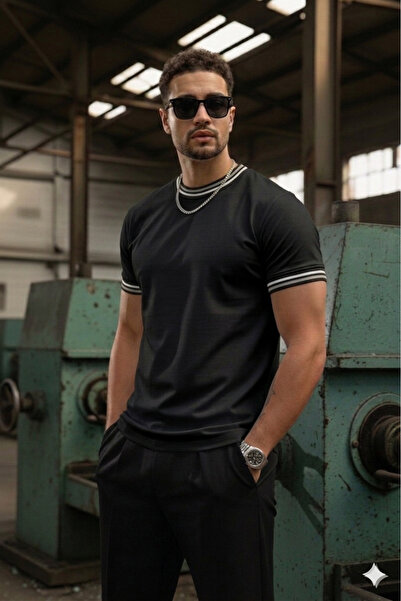 FUWEAR Ανδρικό μπλουζάκι από χτενισμένο βαμβάκι με λεπτομέρεια σε σχήμα πεταλ...