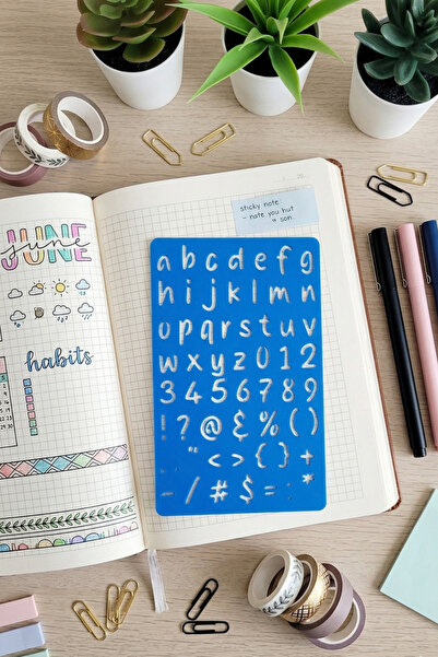 Karmelom Studio Χάρακας με στένσιλ για χειρόγραφο μικρόγραμμο γράμμα - Για κα...