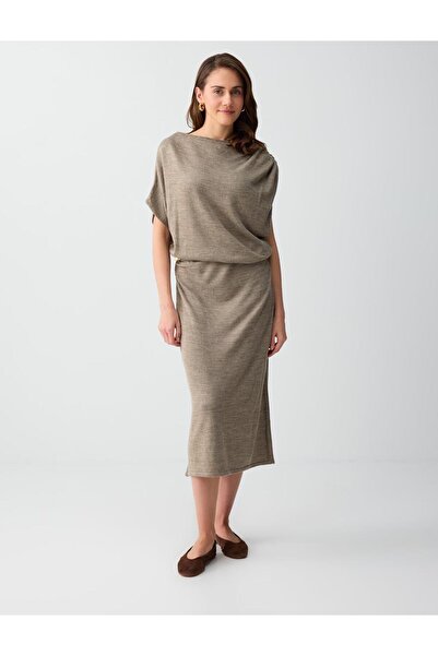 Jimmy Key Μπεζ μελανζέ φόρεμα μίντι πλεκτό με λαιμόκοψη και κορδόνια που δεν ...