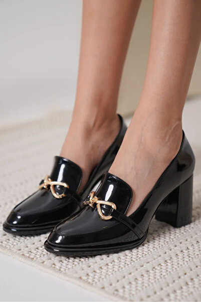 HERA SHOES Μαύρα λουστρίνια γυναικεία παπούτσια με τακούνι TR18MS10A