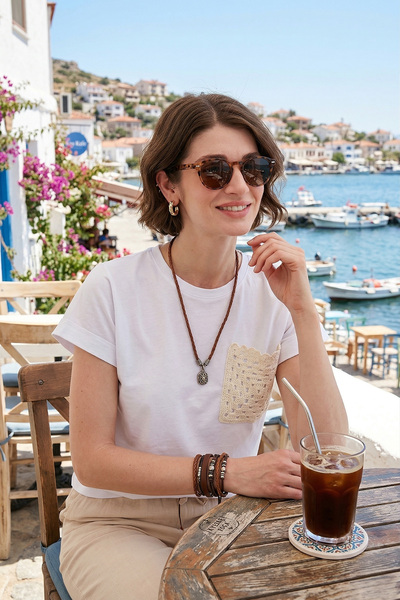 Lela Μπλουζάκι από βαμβακερό μονό τσέπη με κανονική εφαρμογή με λαιμόκοψη 586...