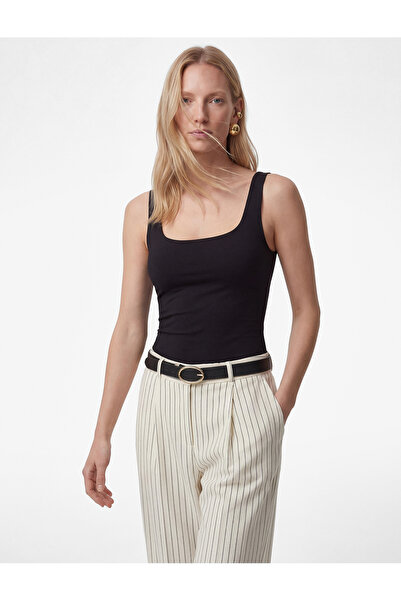 Koton Τετράγωνο λαιμόκοψη, στενή εφαρμογή, χοντρό λουράκι, κροπ τοπ