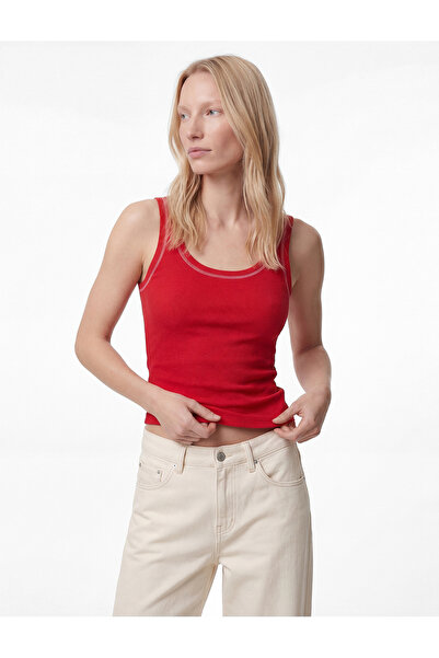 Koton Βαμβακερό εφαρμοστό εσώρουχο με λεπτομέρεια ραφής, λαιμόκοψη U και λαιμ...