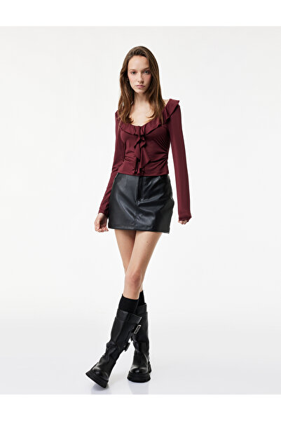 Koton Μακρυμάνικο μπλουζάκι με λεπτομέρεια βολάν εφαρμοστό με λαιμόκοψη σε σχ...