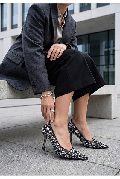 B T Shoes Γόβες στιλέτο Σιδιόνια μαύρες