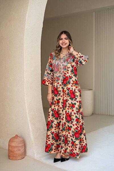 Graciana Shaliki Traditional Embroidered Robe with Elegant Design