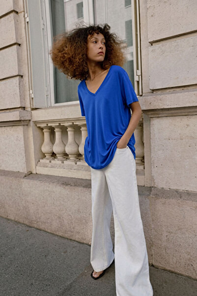 EFFE Front and Back V-Neck Basic Viscose Blend T-Shirt