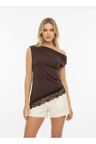 Park Karon Women's Boat Neck Asymmetrical Cut Lace Detail Design Slim Fit Mod...