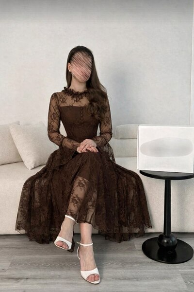 DIFFERENT Lace dress