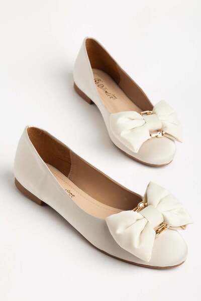 Dilimler Ayakkabı Women's Ballerinas in Beige Shiny Satin with Bow and Metal ...