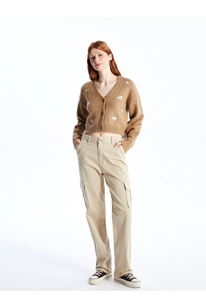 LC Waikiki Pantaloni cargo de damă din gabardină, croială standard