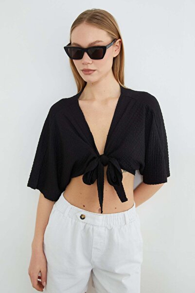 Fulla Moda Υφασμάτινη μπλούζα crop με δέσιμο μπροστά