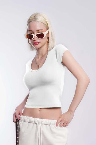 Madmext White V-Neck Basic Women's T-Shirt Mg2450