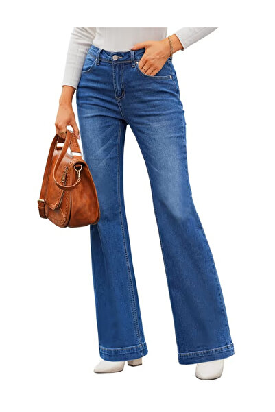 Roskiky Dark blue straight-leg jeans for women, with pockets, flared at the b...