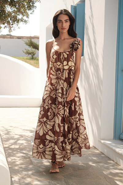 Dahlia Bianca Nadine Maxi Dress