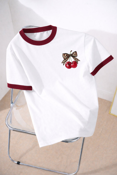 Revasser Γυναικείο πολύχρωμο μπλουζάκι με λαιμόκοψη KURDELECHERRIES Ειδικού Σ...