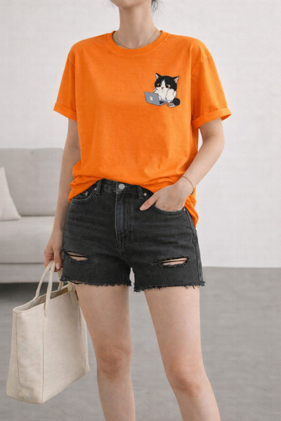 ArtYus Business Cat Printed Unisex Oversize T-Shirt with Laptop - Cotton Crew...