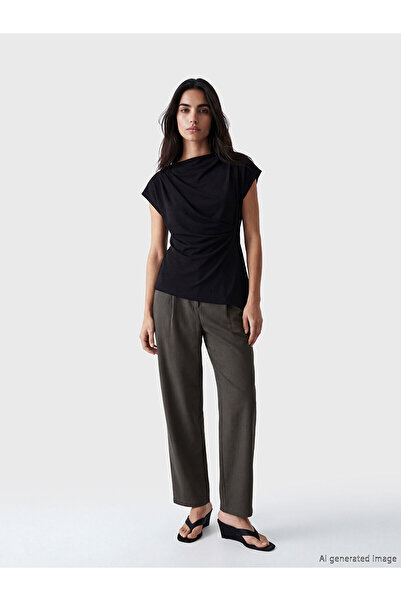 LC Waikiki YK PLUS Γυναικείο Παντελόνι από Πλισέ Ύφασμα με Χαλαρή Εφαρμογή