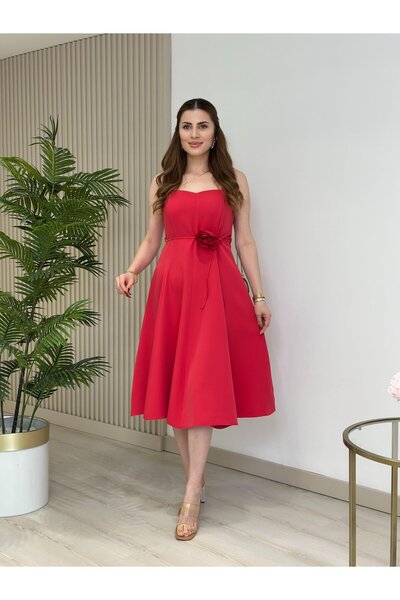 Marjinal Φόρεμα με λεπτομέρεια από τριαντάφυλλα και ζώνη, διπλής στρώσης