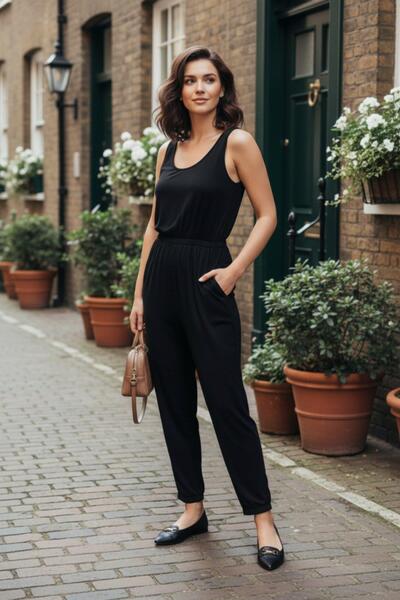 Mossta Ολόσωμη φόρμα βισκόζης με στρογγυλή λαιμόκοψη και τσέπες - Μαύρο