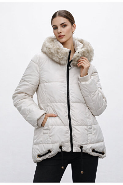 Nobrand Cream puffer jacket with hood and removable fur, adjustable waist
