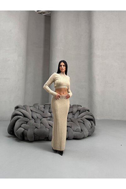 MiraMore Butik Knitwear Crop Sweater and Slit Long Skirt Set